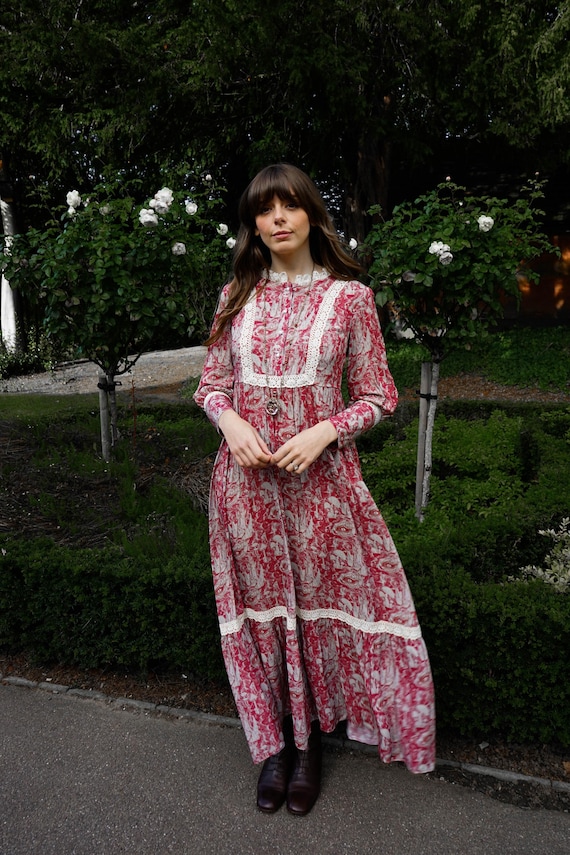 dragon printed maxi dress Black Maxi Dress