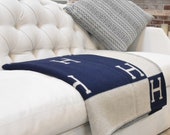 Luxury H Blanket Throw Wool Cashmere Blend Large Warm Cosy Home Accessory Avalon Bed Bedroom Bedspread Knitted Soft Scarf Shawl Cape Poncho