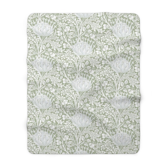 William Morris Fleece Lined Blanket | Artichoke Sage Green & White