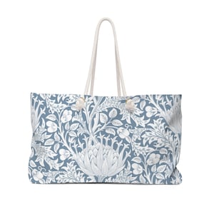 William Morris Oversized Weekend Bag | Blue & White Floral Beach Bag | Large Shoulder Bag Carryall | Artichoke Pattern Summer Shopper Tote