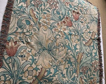William Morris Golden Lily Throw Blanket Woven Tapestry Organic Cotton Botanical Floral Leaf Print Tasselled Edging