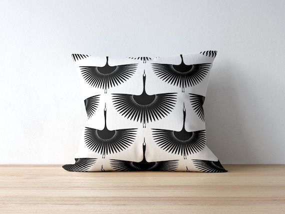 Black & white outdoor pillows hot sale