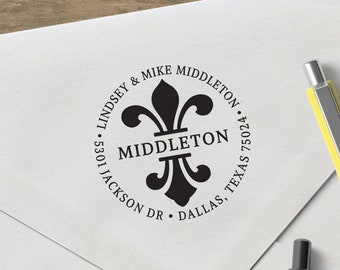 Sello de dirección personalizado Diseño Fleur de Lis - Tres mujeres de diseño Sello autoentintado personalizado con tecnología de manos limpias