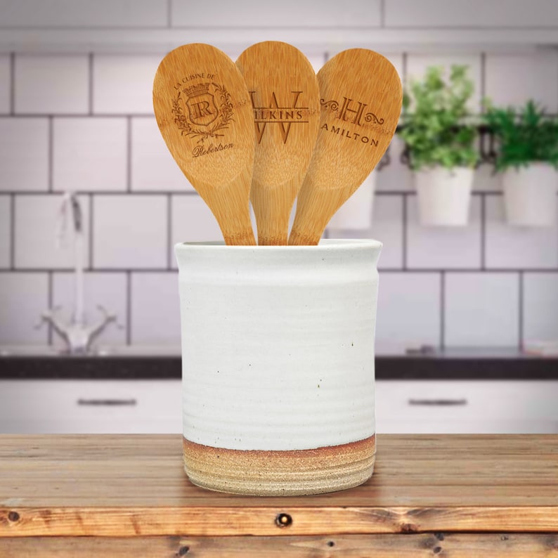 Custom gift for Mother/'s Day Wedding Party Birthdays and Company Logo Personalized Engraved Bamboo Spoon Housewarming