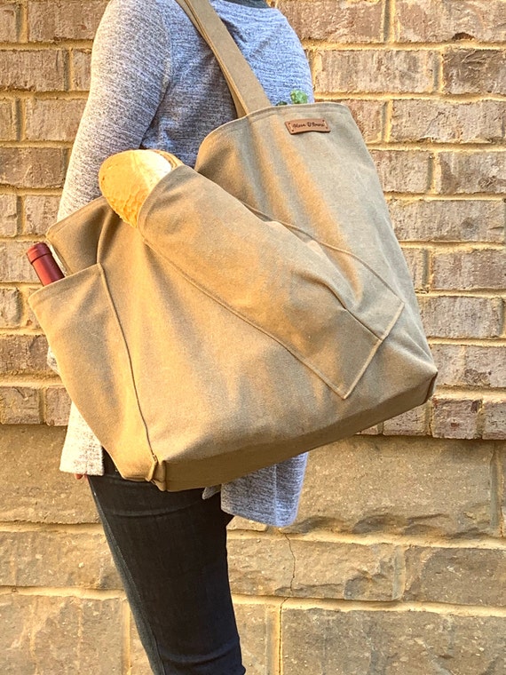 Canvas Reusable Market Bag| Durable| Urban|Zippered pocket|Two outside pockets|Eco Friendly
