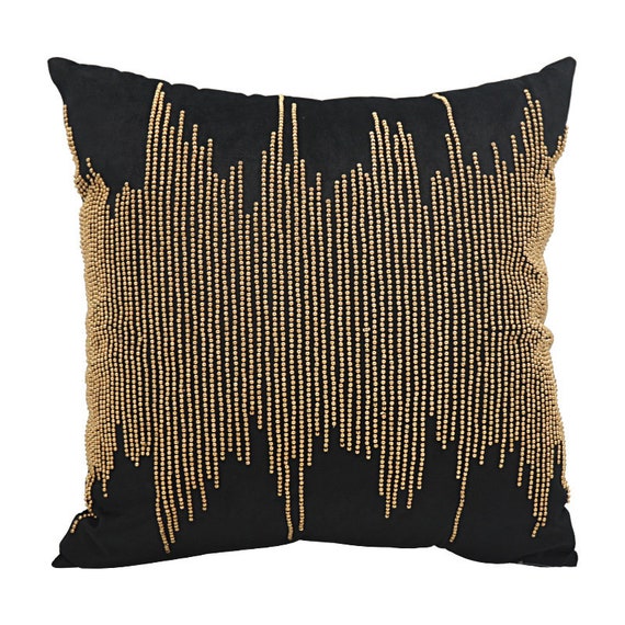 black throw pillows