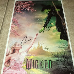 Wicked Ariana Cynthia 直筆サイン入り　フライヤー Cynthia Erivo & Ariana Grande Signed 11x17 Photo Wicked Cast