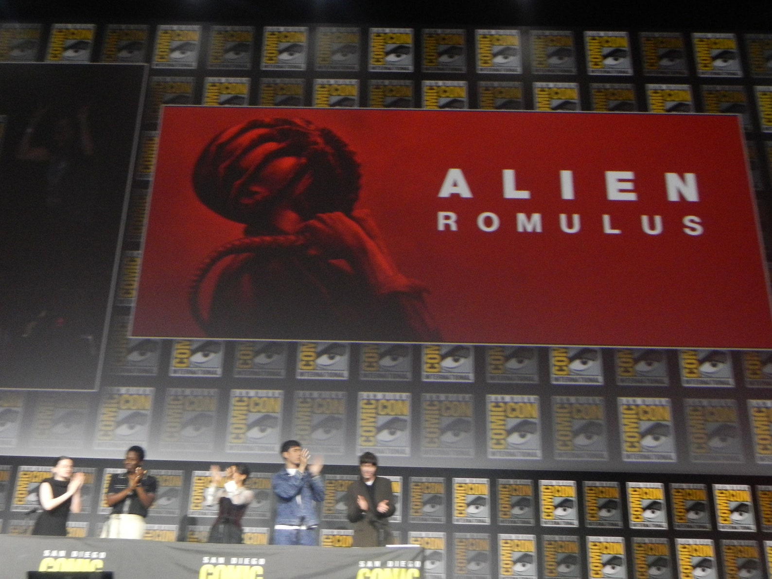 Alien Romulus Cailee Spaeny Isabela Merced Fede Alvarez Signed Poster