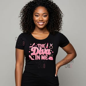 4 PNG lyxiga designer "The Diva in Me" rosa & guld glamour + bonus 7 PDF - för t-shirt, mugg, sublimering, väggkonst, digital nedladdning
