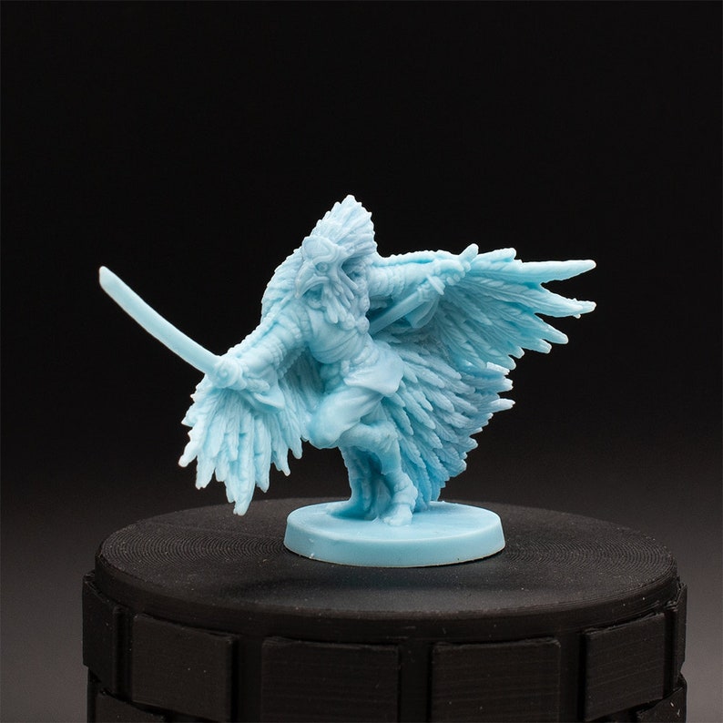 Unpainted Miniature Dragonfly D/&D Rising Sun Tengu Warrior