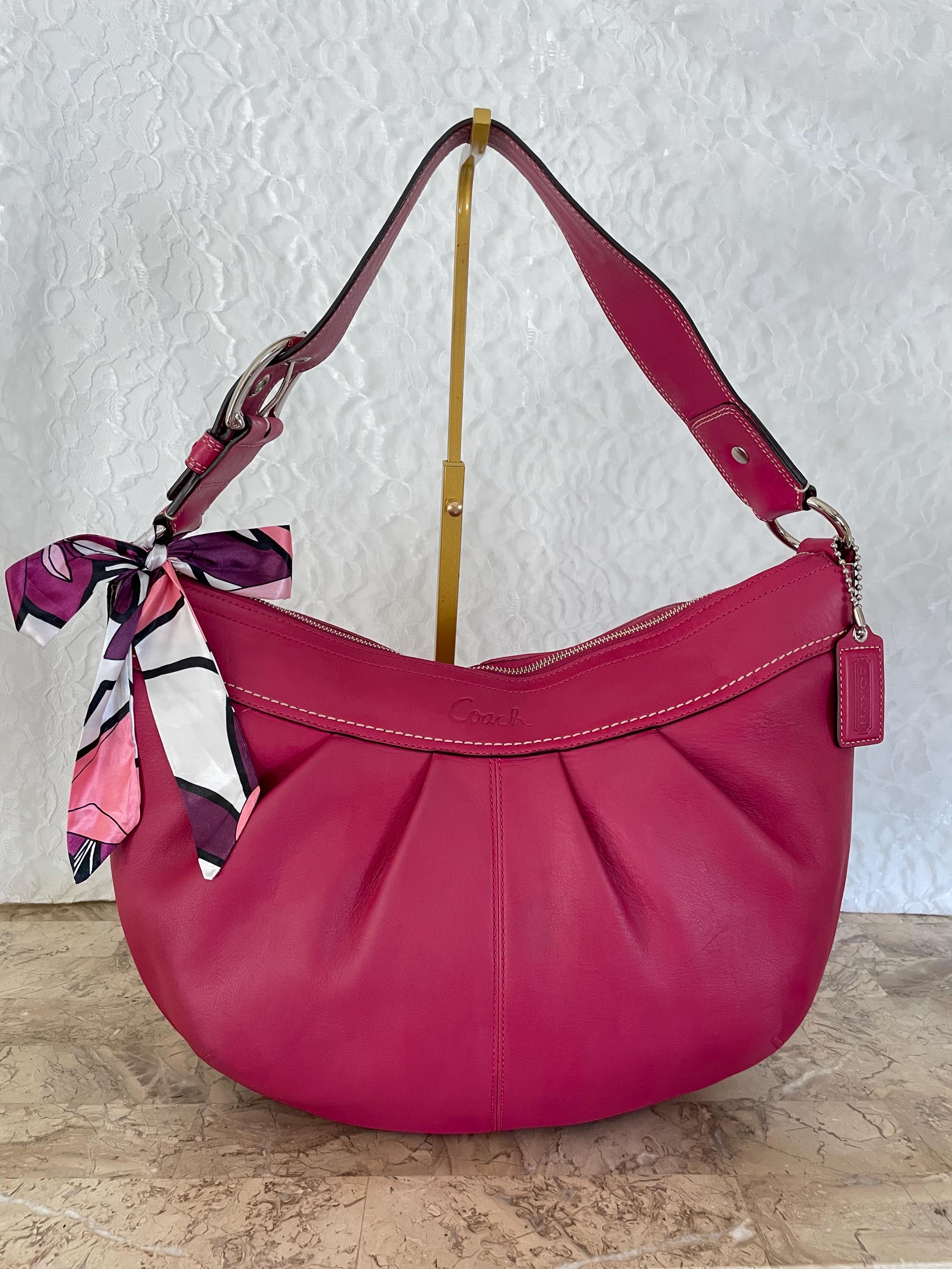 coach Legacy ergo soho hand bag　10741 Coach legacy ergo leather - Gem