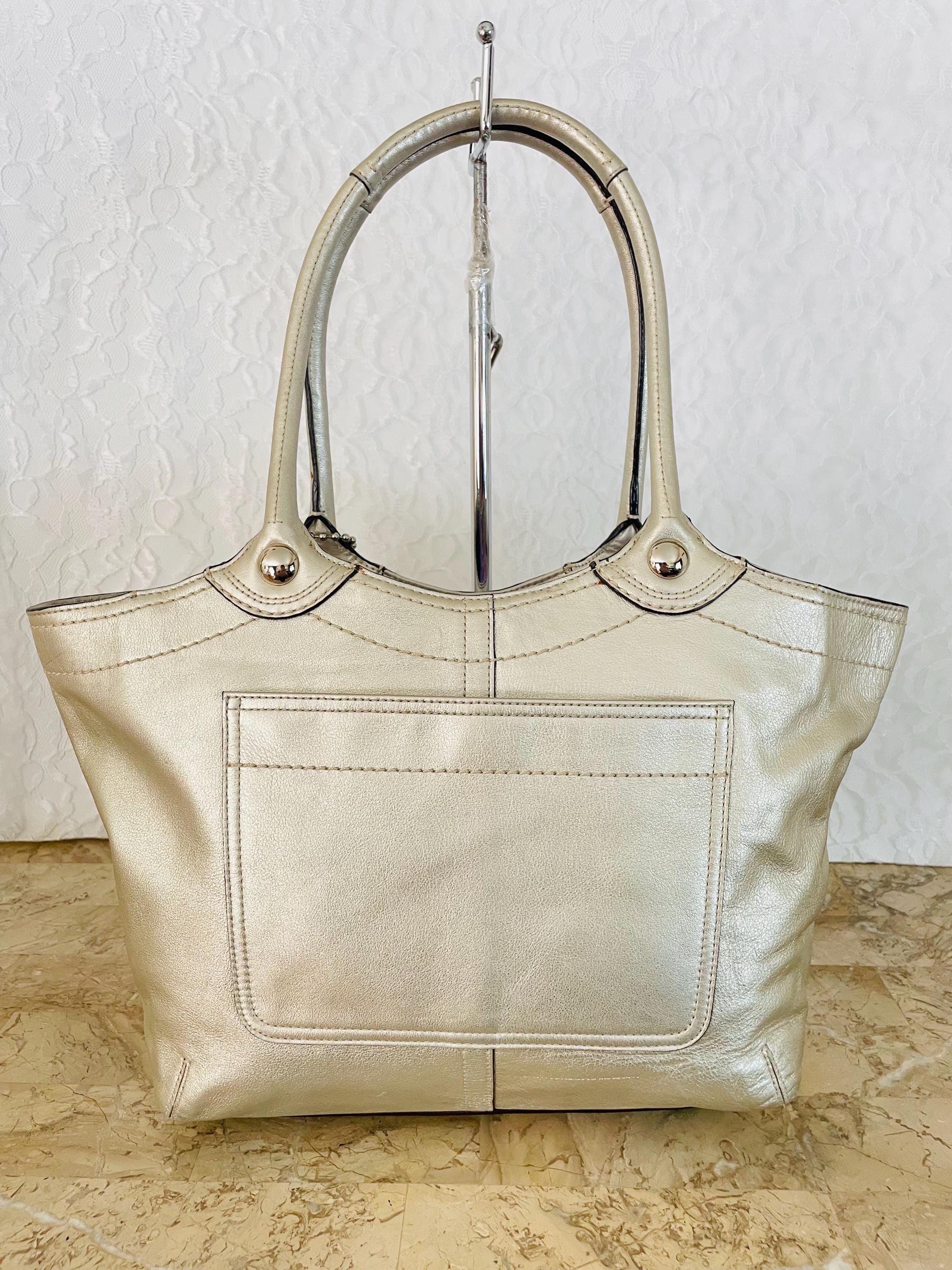 LIMITED EDITION Coach Bleecker Legacy Metallic Light Silver