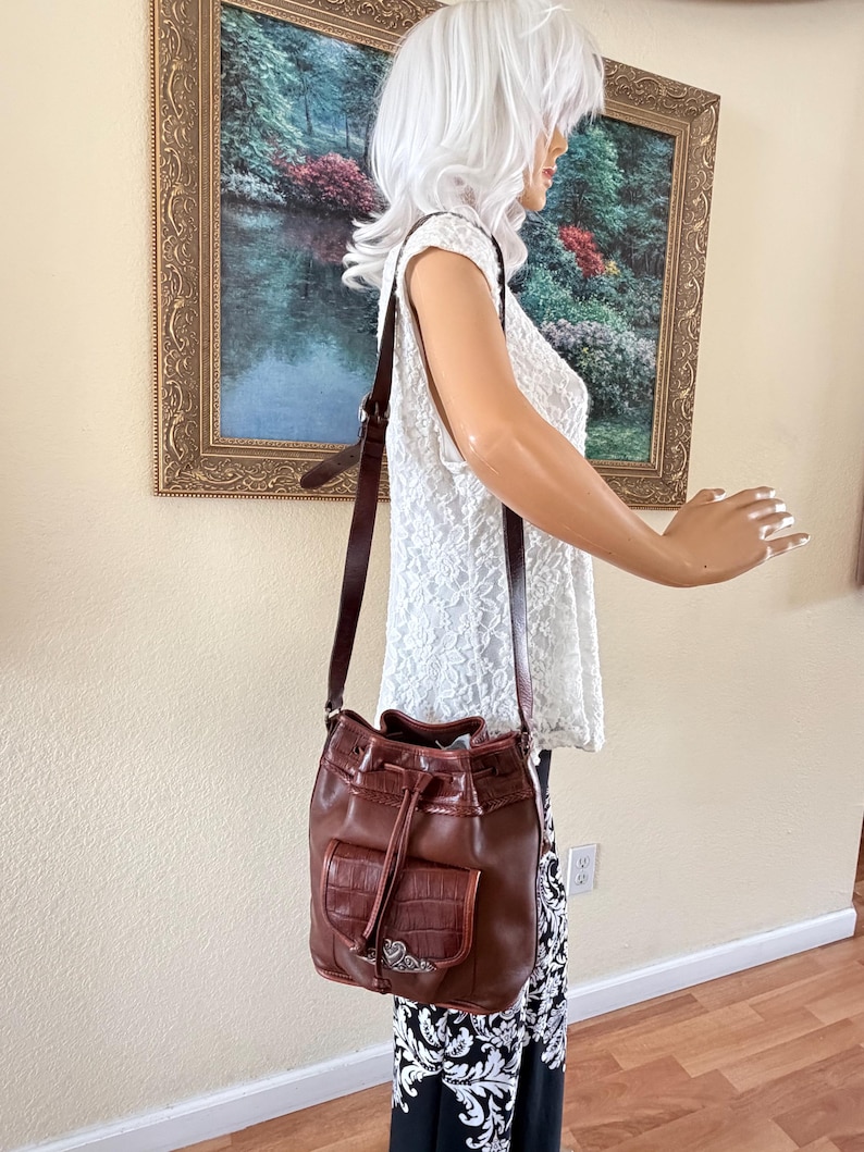 Bundle of 2 Brighton purses leather croc embossed bucket shoulder bag and foldable bag image 4