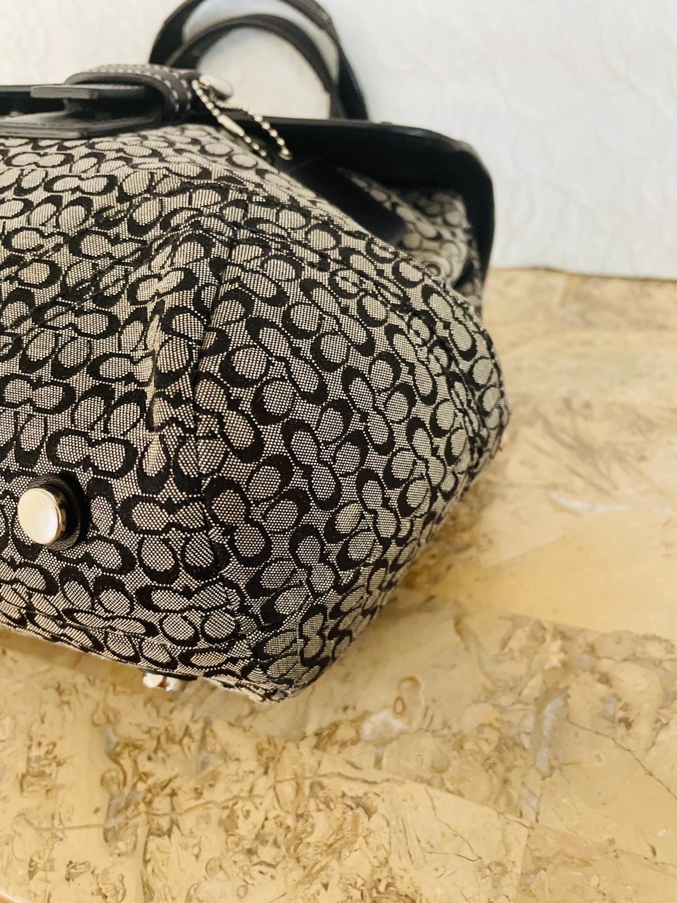 バッグ Coach Soho Signature Shoulder Bag Black Coach Soho Signature Shoulder Bag Black COACH The Coach Originals