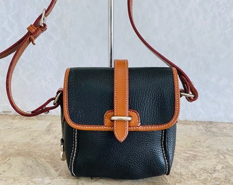 rare hard to find limited edition Vtg DOONEY and BOURKE equestrian AWL black mini crossbody