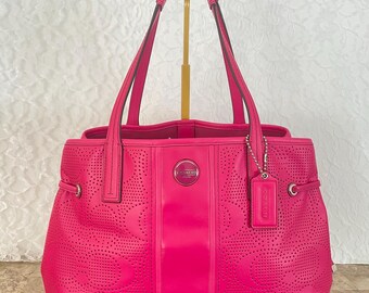 Coach Signature Stripe Perforated Carryall Shoulder Tote F21938 - Etsy