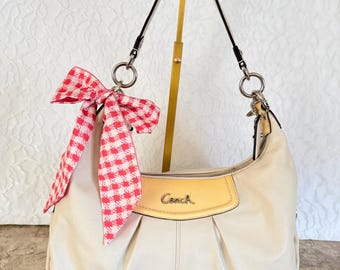 Vtg COACH Ashley cream pleated Leather Shoulder ergo Handbag/crossbody Z33010