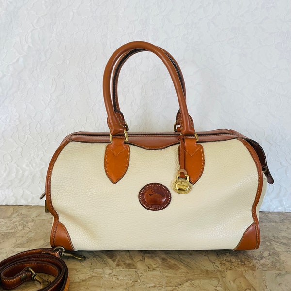 Large Vtg DOONEY and BOURKE AWL large Gladstone Cream /shoulder Dr. Bag