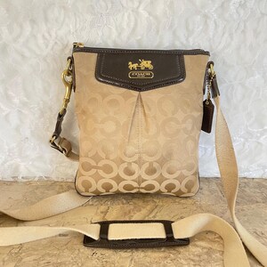 Coach madison swingpack hotsell