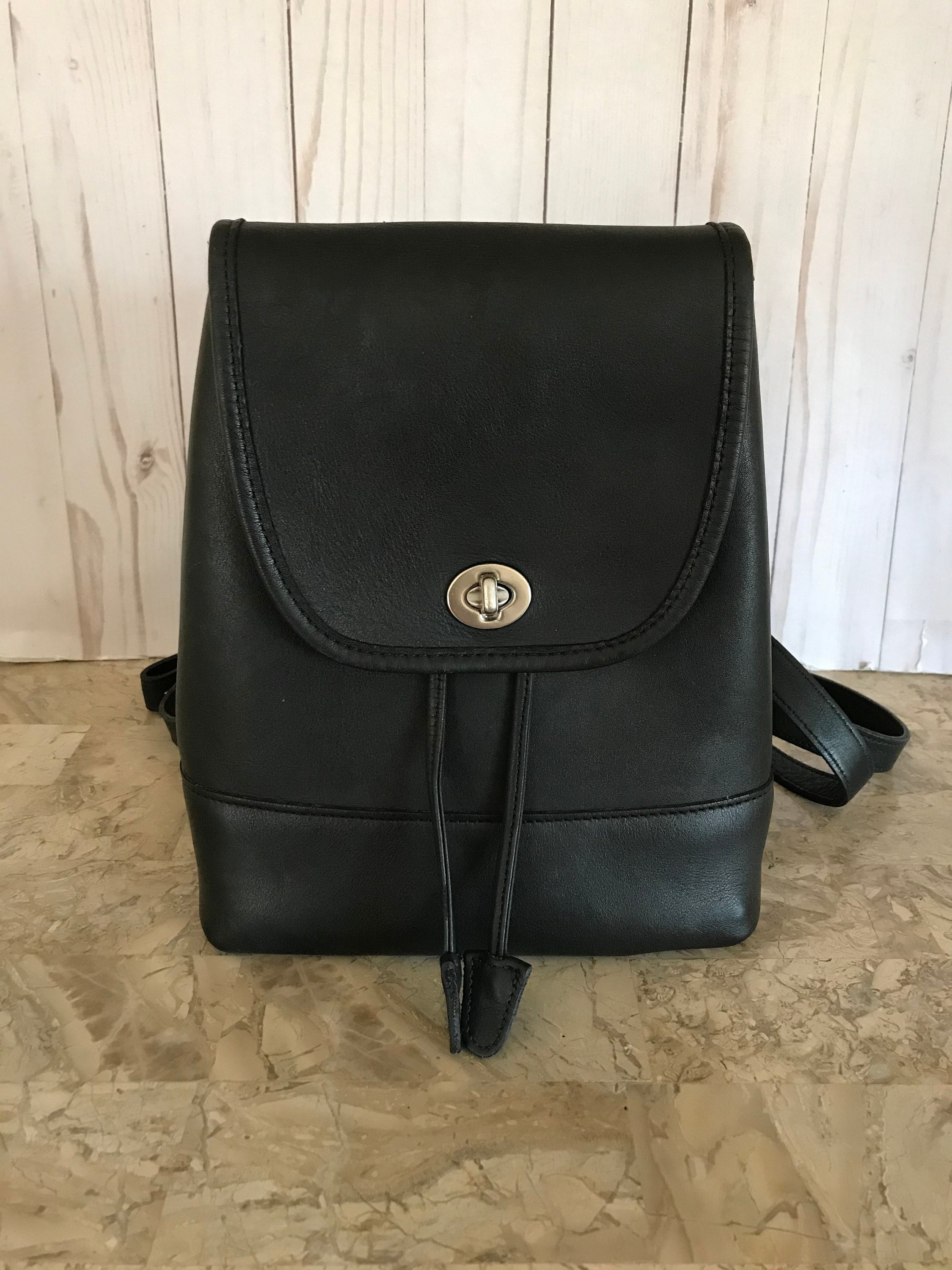 Vintage Coach Daypack/backpack Mini Bag in Black Glovetanned