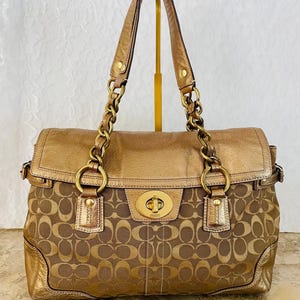 バッグ COACH 12515 Signature Shoulder Bag Gold Rare Coach Signature C Metallic Canvas / Lurex Leather Bronze
