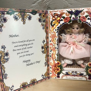 Vintage Marie Osmond Mothers Day Greeting Card Porcelain Doll 1993 image 1