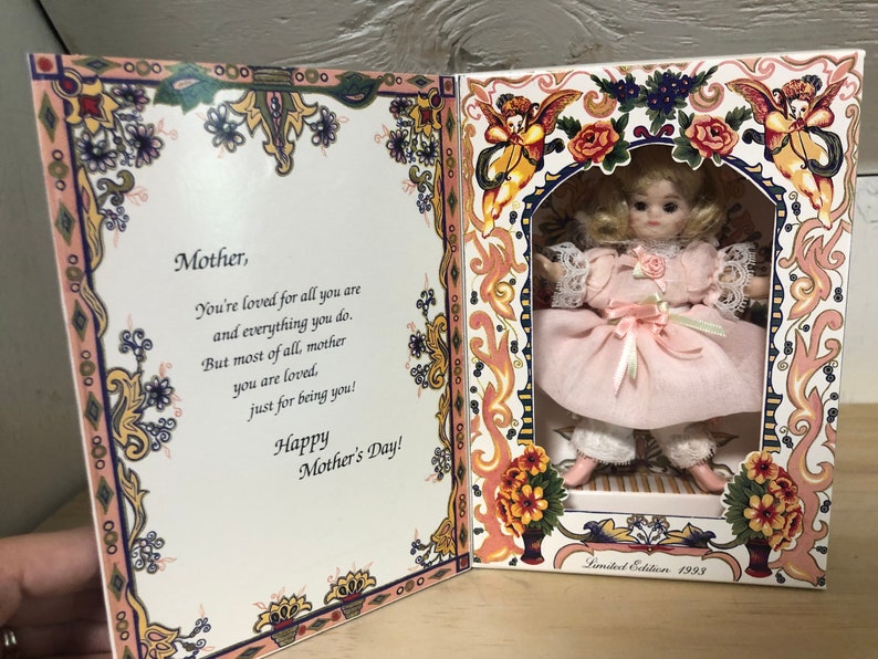 Vintage Marie Osmond Mothers Day Greeting Card Porcelain Doll 1993 image 1