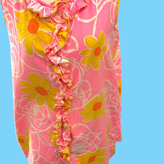 Bright Pink With Yellow Flowers Retro Vintage 197… - image 4