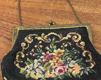 50年代ヴィンテージのニードルポイントバッグ / 花柄刺繍の財布 