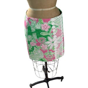 Lilly Pulitzer Hallie Mini Skirt Pink Green Floral Pattern Size 8
