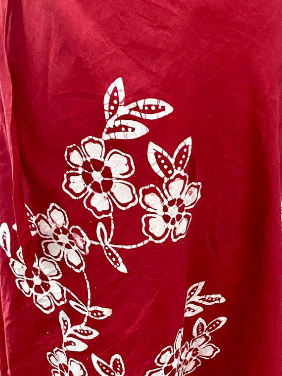 Vintage Red w/ White Floral Design Cotton Hawaiia… - image 4
