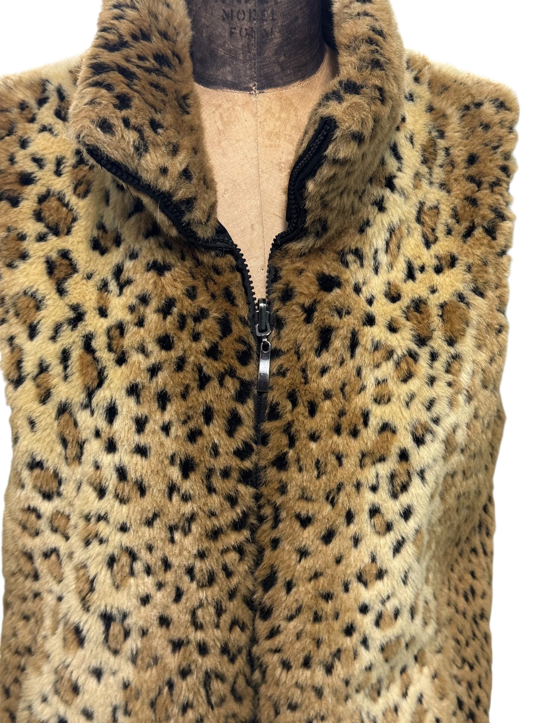 完売 US 三軒茶屋 Fake Fur Leopard Zip Up Vest Faux Fur Leopard Print Zip up Vest Med - Etsy