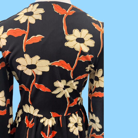 Vintage 1960s Black Floral Secretary Style Summer… - image 9