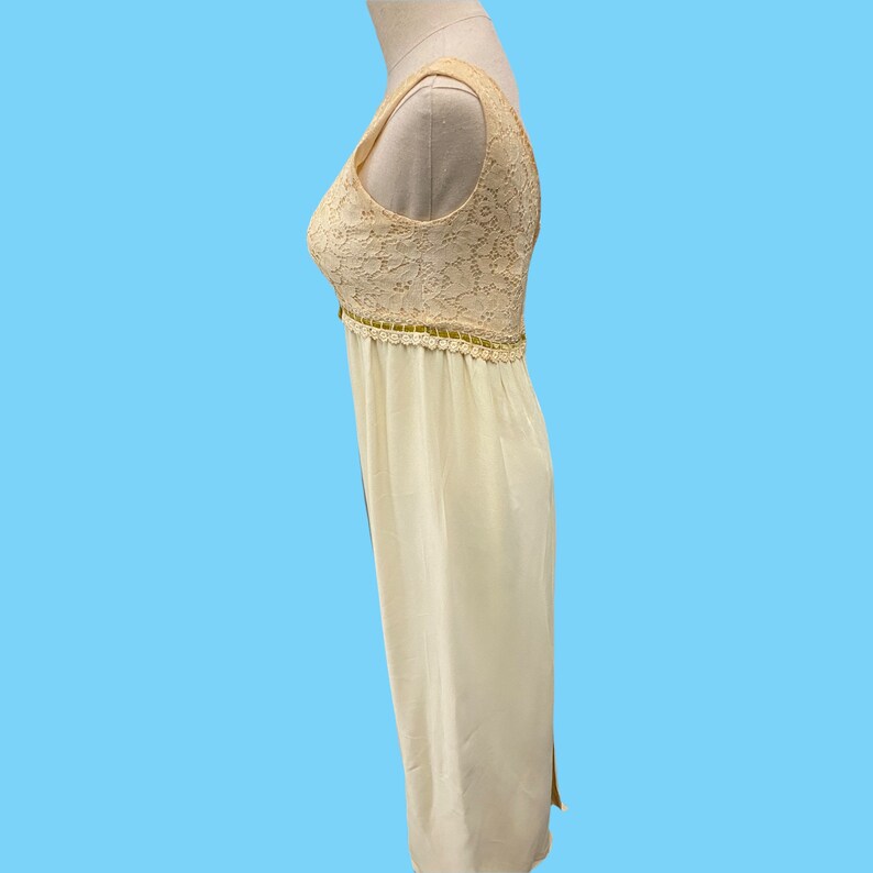 Vintage 1970s Cream Maxi Dress Lace Top Empire Waist Sleeveless image 8