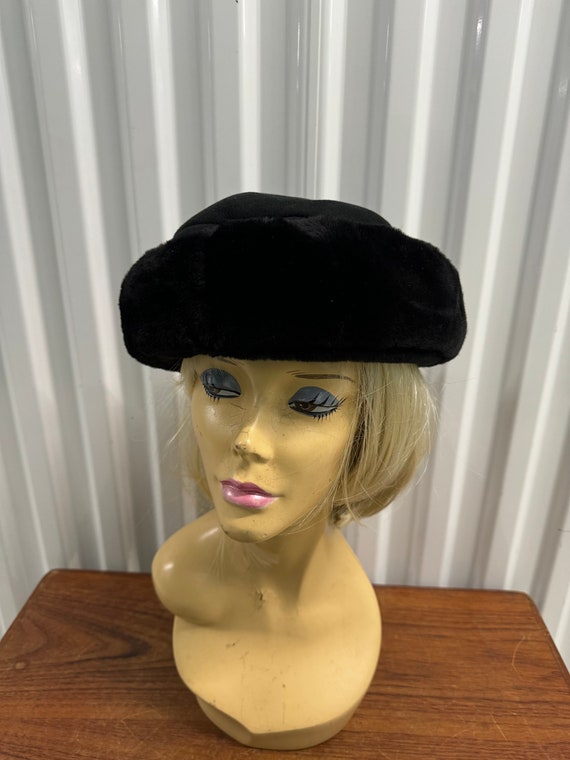 Surell Black Shearling Hat - Etsy Norway display picture 1
