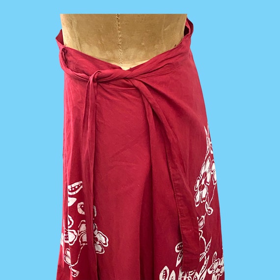 Vintage Red w/ White Floral Design Cotton Hawaiia… - image 6