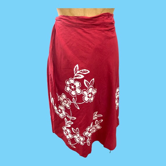 Vintage Red w/ White Floral Design Cotton Hawaiia… - image 8