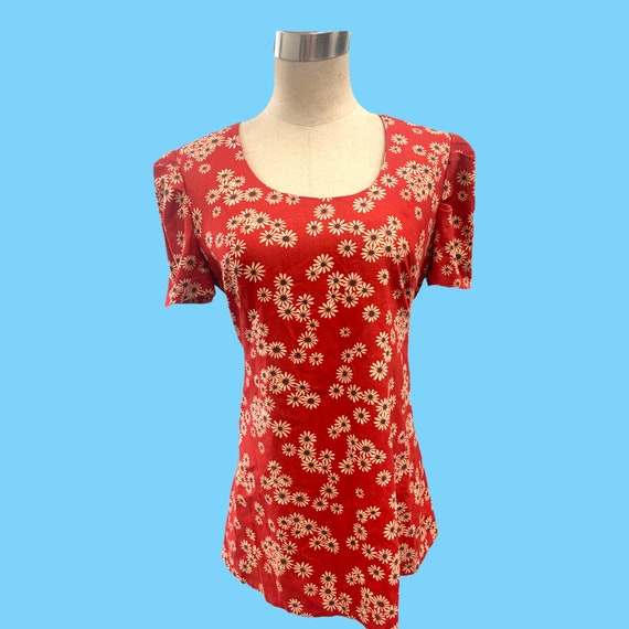 Vintage 1970s Red W/ White Flowers Tunic Top - image 1