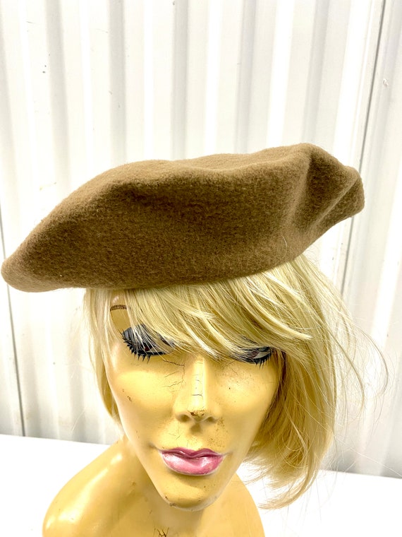 1970s Vintage Tan Wool Beret Made for Macys in Italy - Etsy  display picture 1