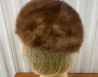 Vintage Gwen Pennington‎ Hat blonde mink Vintage Gwen‎ Pennington Hat blonde mink main image 2