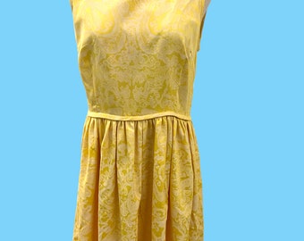 Vintage 1960s Yellow Floral Print Sleeveless Summer Dress Full Skirt  S-Med.