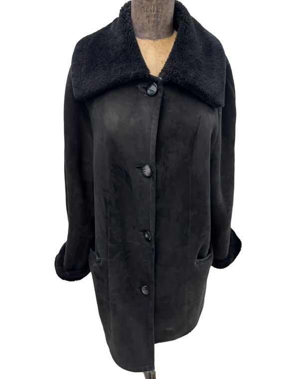 Vintage Black Shearling Sheepskin Lined Coat Med.