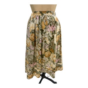 Vintage 1970s Floral Cotton Skirt W/ Layered Hem 26 Waist.