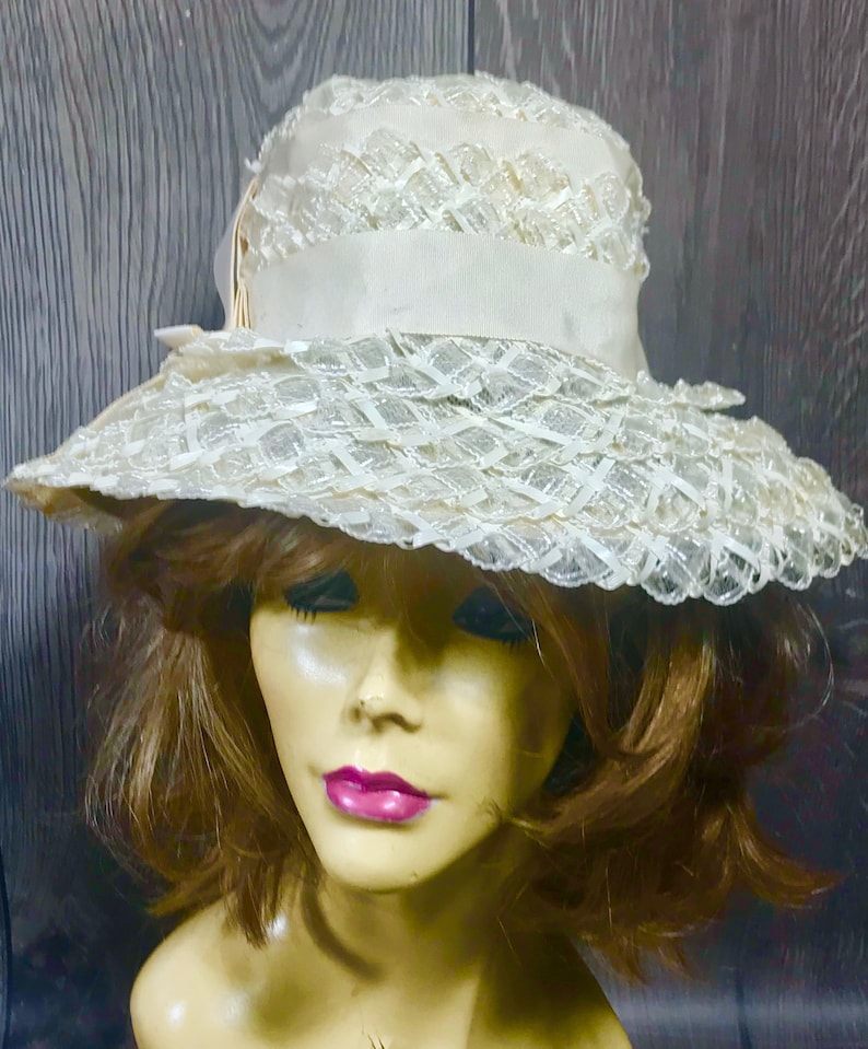 Vintage Ladies Summer Faux Layered Straw W/ Ribbon Wide Brimmed Hat Union Made image 1