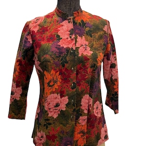 Vintage 1960s Floral Pattern Mid Century Cotton Blouse W/ Metal Buttons Med