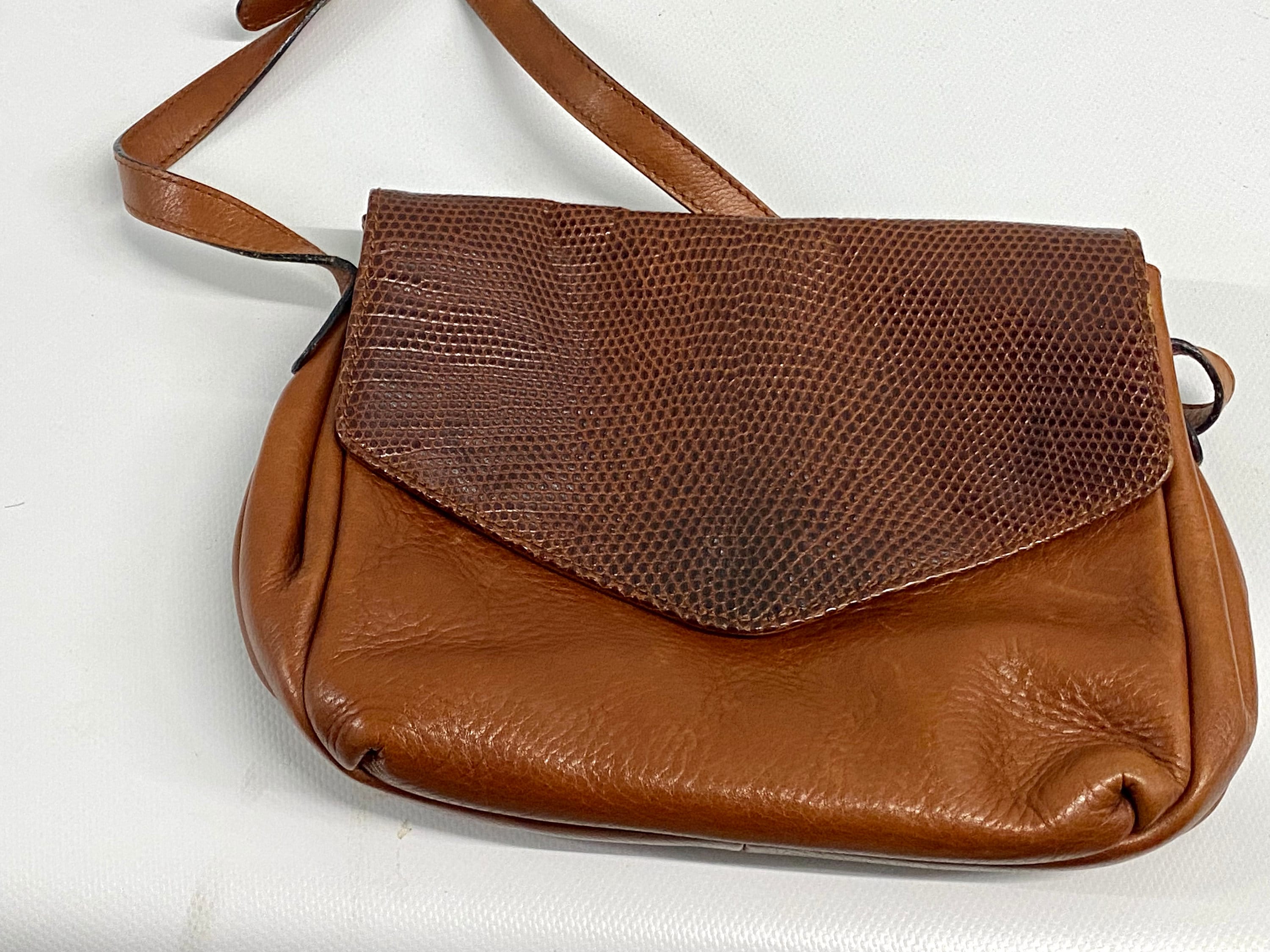 DESMO ITALY BLACK GENUINE LEATHER BROWN PVC TRIM SHOULDER