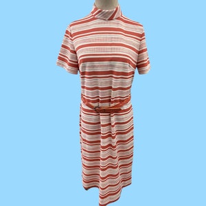 1970&#39;s Vintage Muted Orange & White Retro Mod Striped Dress Size Med.