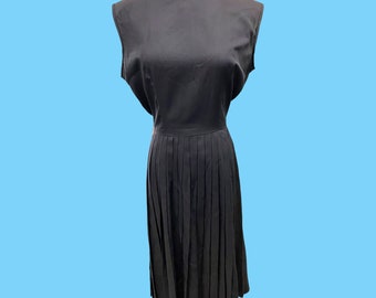 Vintage 1950s Black SIlk Crepe Sleeveless Summer Dress W/ Pleated Skirt Med