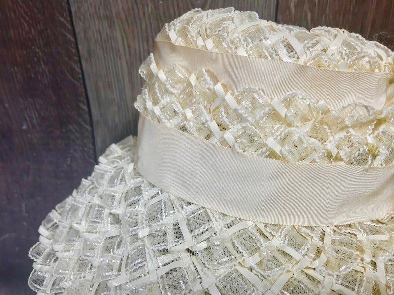 Vintage Ladies Summer Faux Layered Straw W/ Ribbon Wide Brimmed Hat Union Made image 9