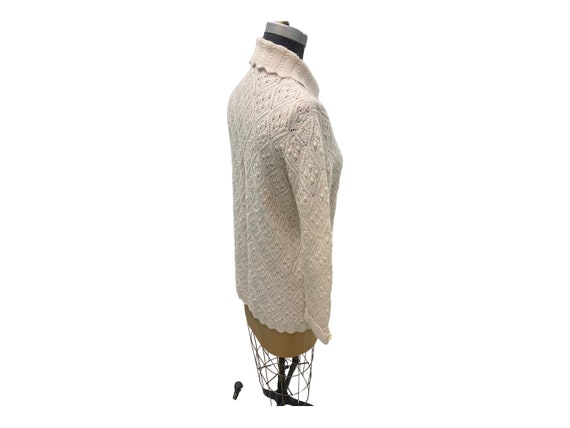 Vintage 1970s Cuddle Knit White Long Cardigan Swe… - image 5